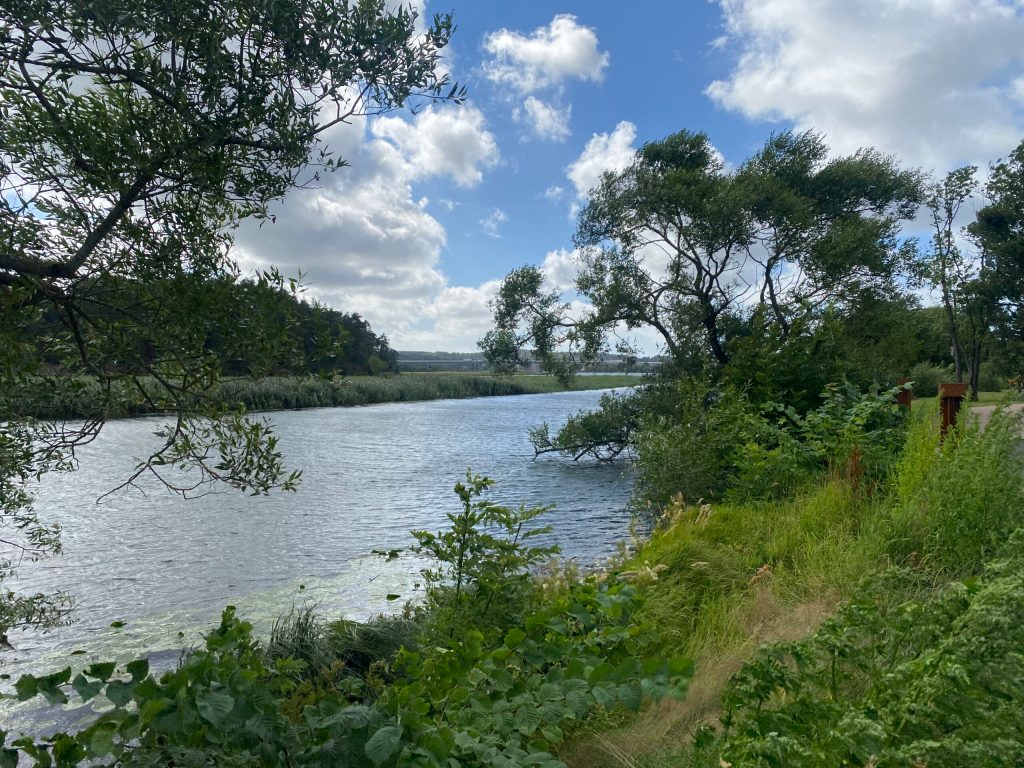 Du visar för närvarande Älven en del av Kungälv
